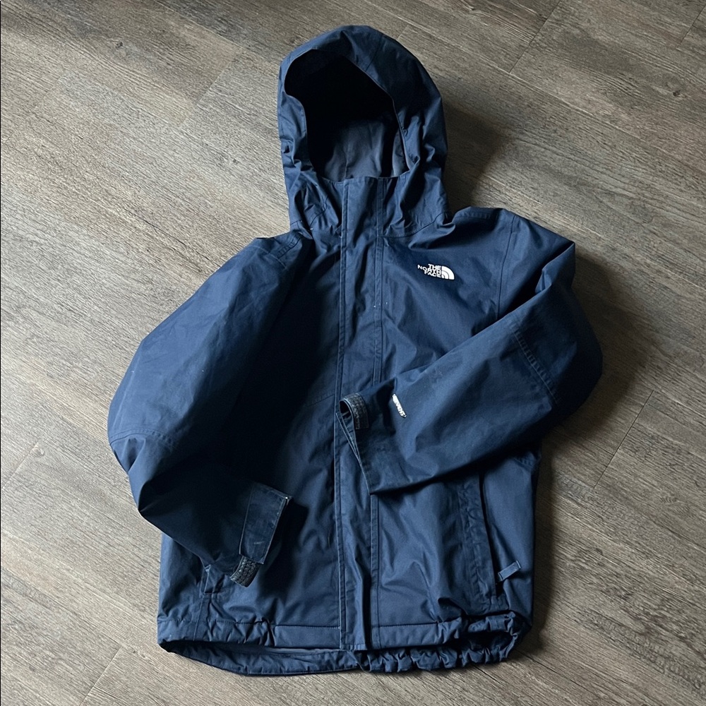 The North Face dryvent boys medium jacket